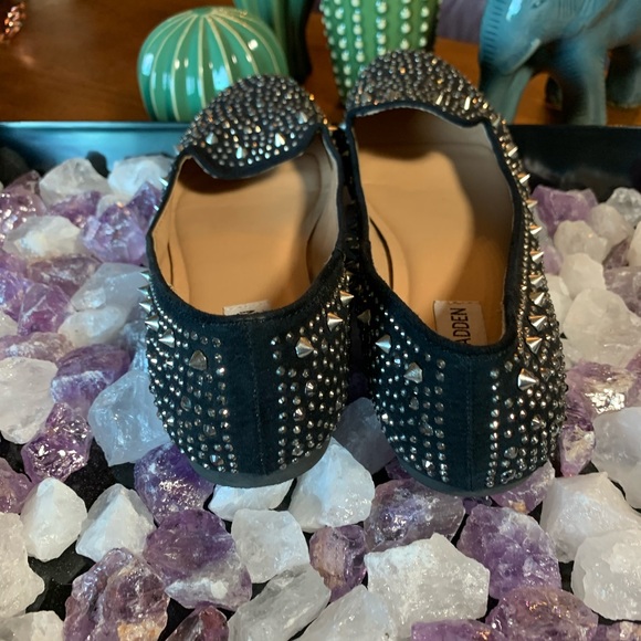 🔴SOLD🔴 Steve Madden Studded Flats - Picture 4 of 6